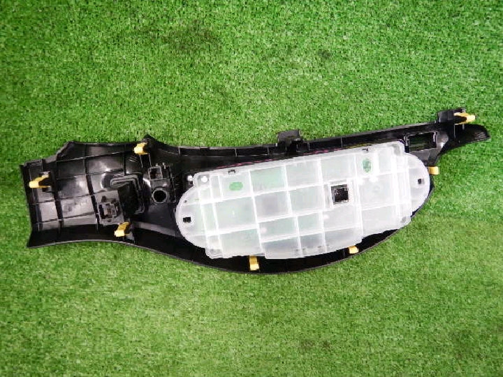 トヨタ/130系/ヴィッツ/純正/ACスイッチパネル