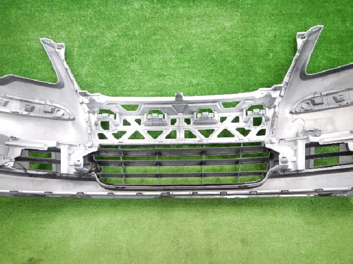 フォルクスワーゲン/トゥーラン/純正/フロントバンパー