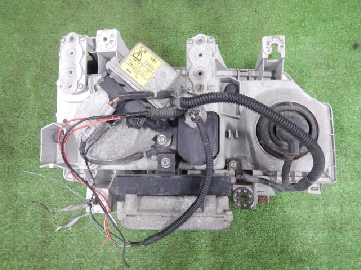 日産UD/ビッグサム/純正/左ヘッドランプ/HIDタイプ