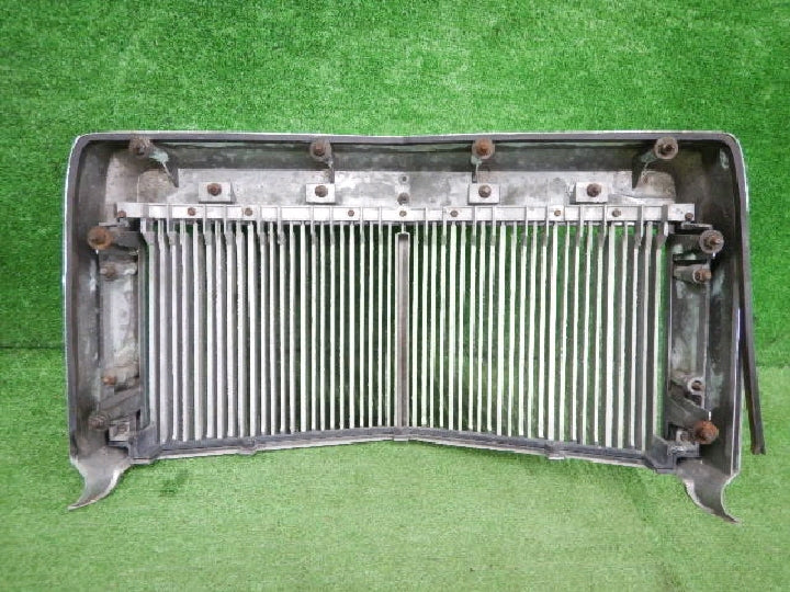 フォード/コンチネンタル/マークⅢ/純正/フロントグリル