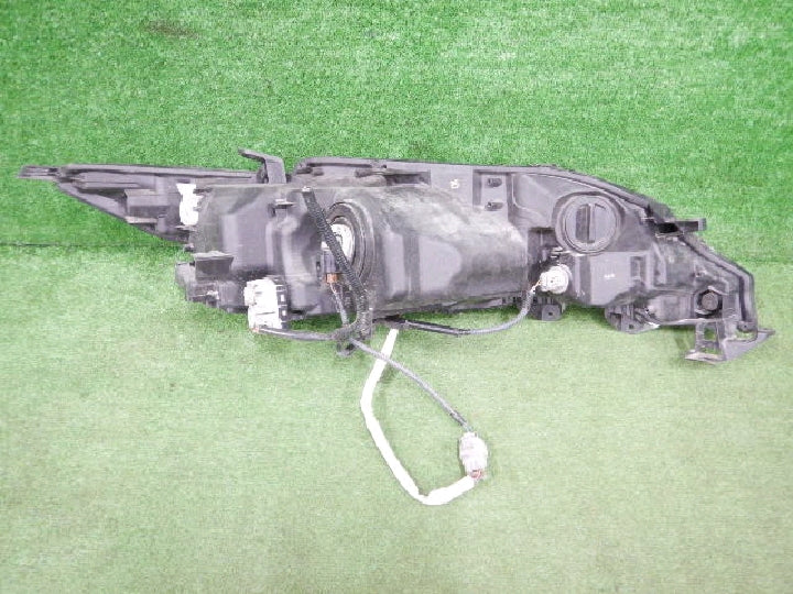 AVU65W/ハリアー/純正/左ヘッドランプ