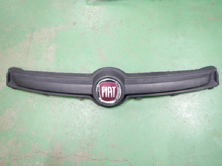 FIATパンダフロントグリル
