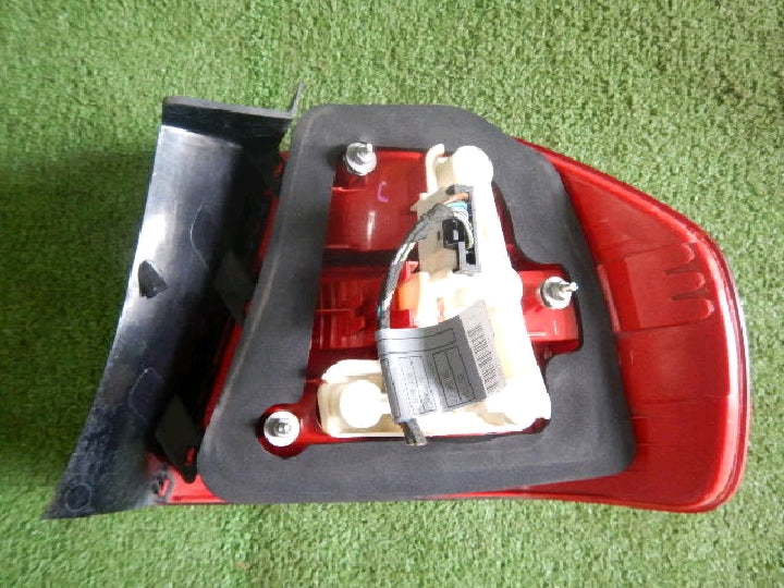 BMW/3シリーズ/E90/純正/左テールランプ