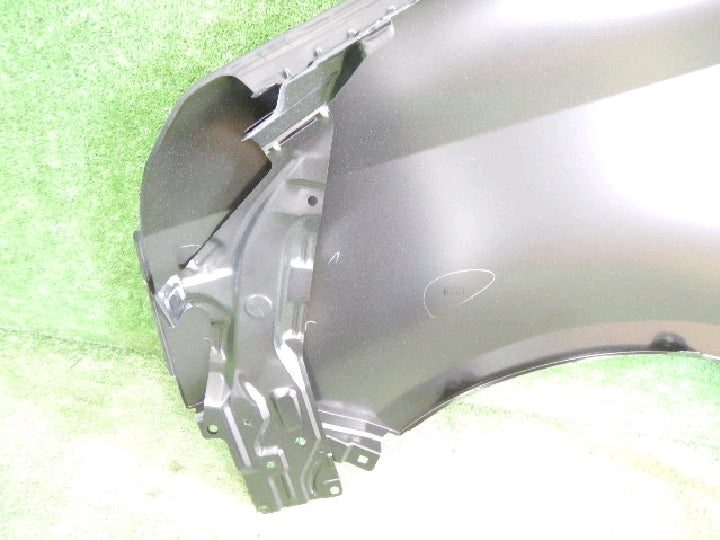 ZRR75/ヴォクシー/純正/右フェンダー