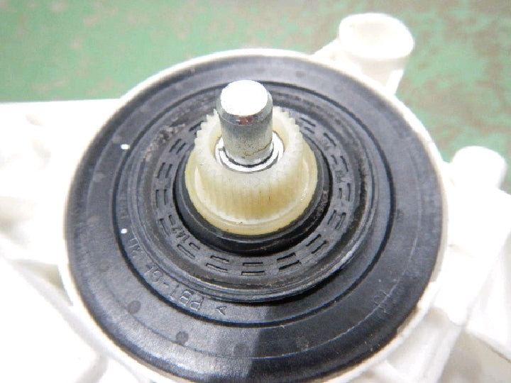 アウディ/A3/純正/フロント左/パワーウインドモーター