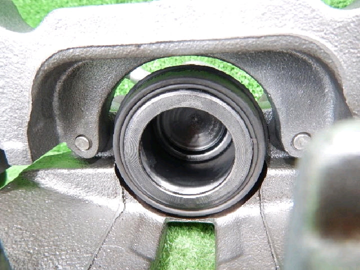 アウディ/A3/純正/フロント左/ブレーキキャリパー