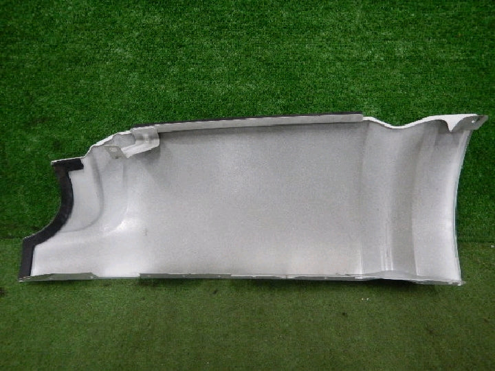 三菱ふそう/スーパーグレート/右コーナーパネル/純正