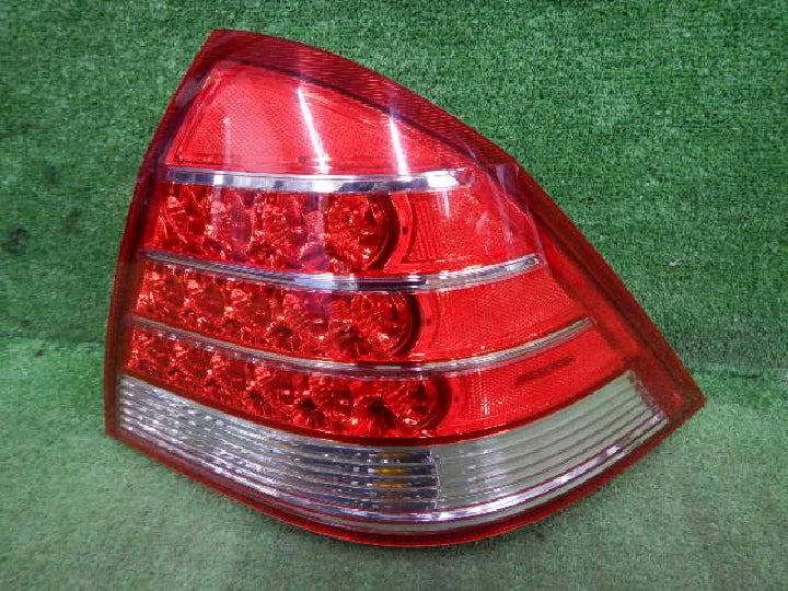 記載品番:5T53-13B504-A