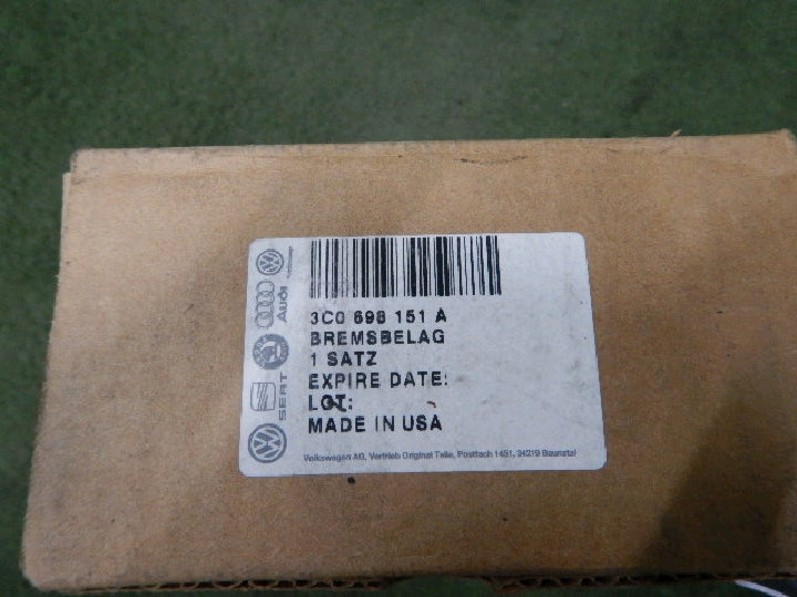 フロントブレーキパッド/左右セット/ドイツ車用/新品