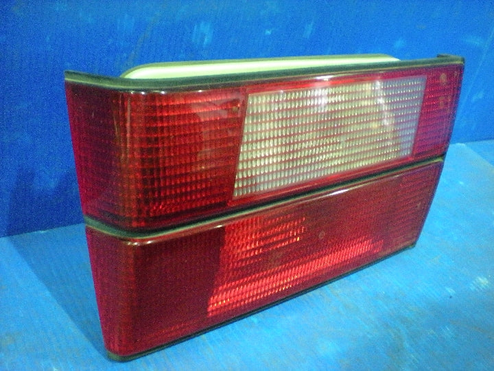 BMW/525i/E34/ワゴン/右リアフィニッシャー