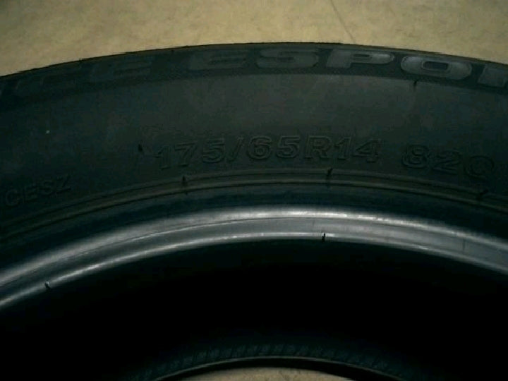 オートバックス/アイスエスポルテ/スタッドレス/14インチ/1本のみ