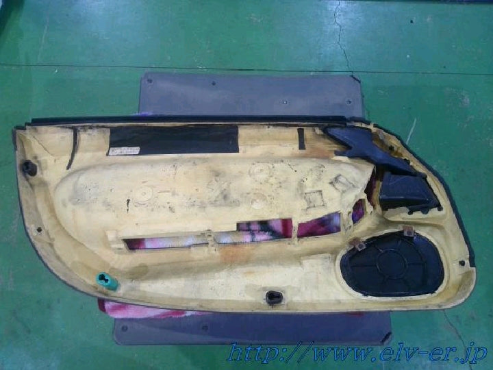 RX-7/FD3S/1型/右Fドアトリム