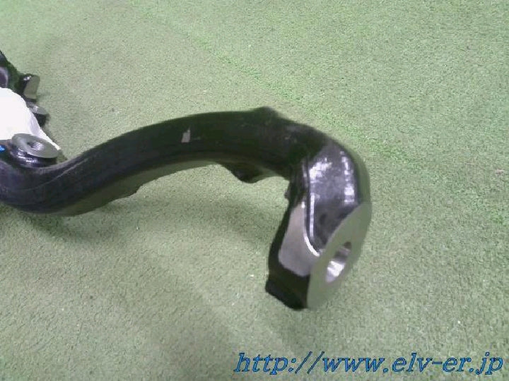 ランドクルーザー/100系/ステアリングナックル/左側