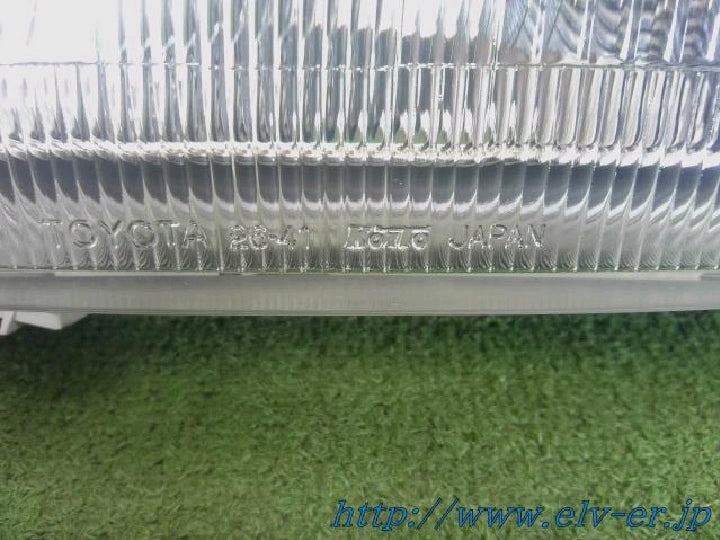 ハイエース/KZH106W/左ヘッドランプ/トヨタ純正