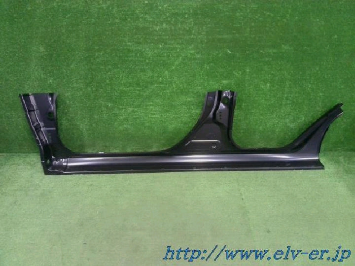 ミライース/LA310S/右ロッカーパネルアウタ/純正