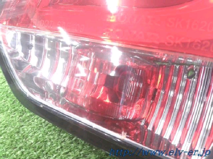 VWゴルフ/1KCAX/SONAR/LEDテールランプ/フィニッシャーセット/ジャンク品