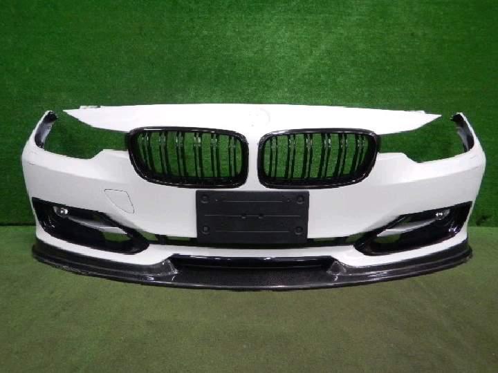 BMW 3シリーズ　フロントバンパー　新品
