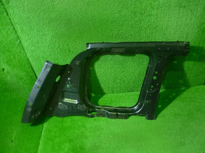 日産/エクストレイル/Ｔ３０/純正/新品/リアピラーインナーパネル/左側