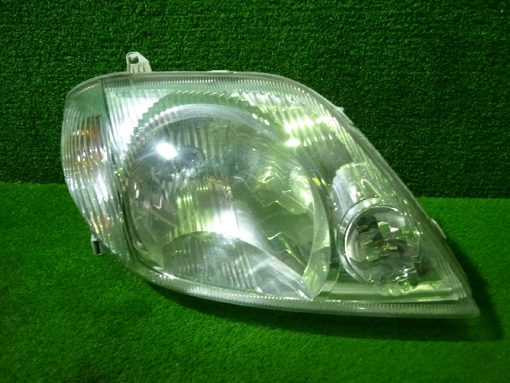 純正品番：８１１１０－１Ｅ６００