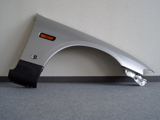 純正品番　６３１１２－１５Ｕ３０