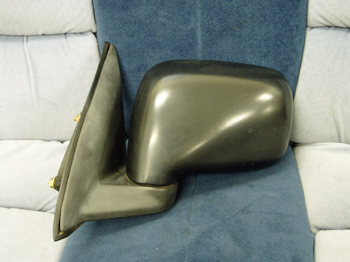 純正品番　８７９４０－１０７００