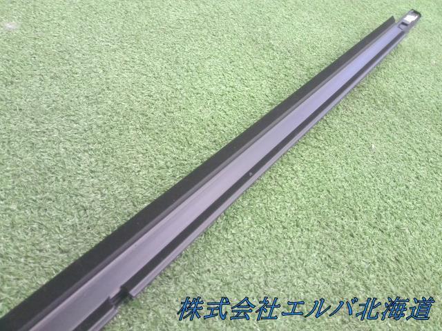 マツダ／キャロル／ＨＢ２５・３５系／運転席側／アウターウェザーストリップ