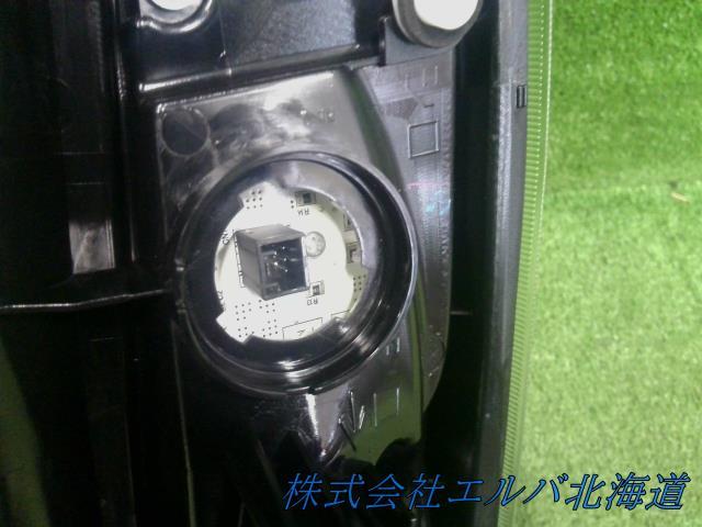 ムーヴ・ステラ・ＬＡ１００／ＬＡ１１０系／左テールレンズ／未使用品