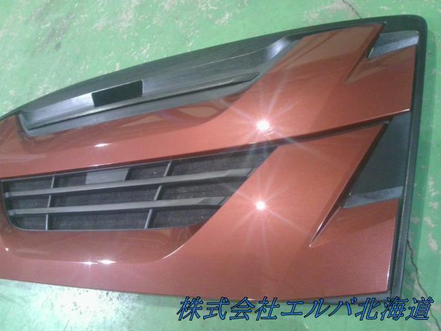 【大型商品】ギガ・赤茶メタリック・中古品・いすゞ・ギガ・純正　ラジエータグリル