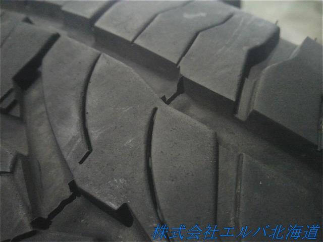 ２７５／７０Ｒ１６　１１４Ｔ・ダンロップ・グラントレックＡＴ５・夏タイヤ・１本のみ