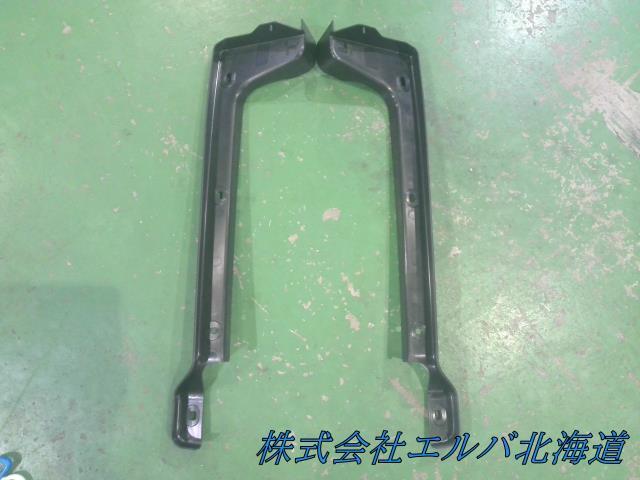 いすゞ・ギガ・大型・トラック・未使用品・フロントバンパー・エンドカバー・左右セット　