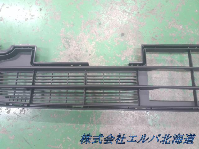 ダイハツ・ムーブカスタム・ＬＡ１００Ｓ／１１０Ｓ・ロア・ラジエーターグリル・未使用品