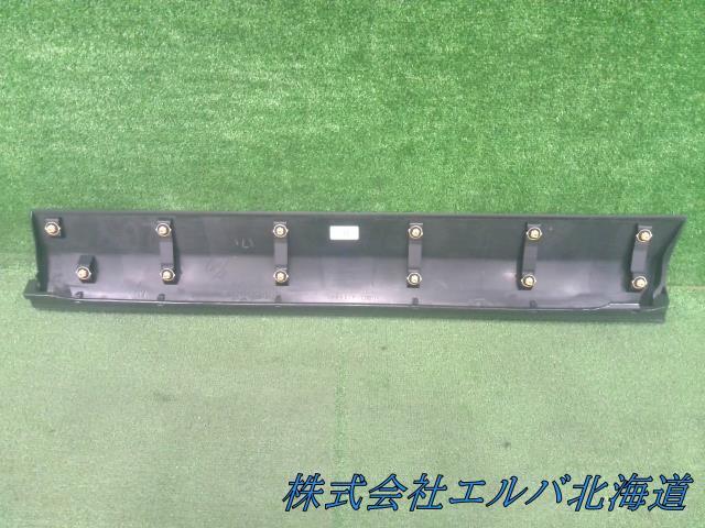 トヨタ・ノア・Ｒ７＃系・右スライドドアマッドガード