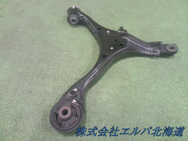 ホンダ・ＣＲ－Ｖ・ＲＤ５・左フロントロアアーム
