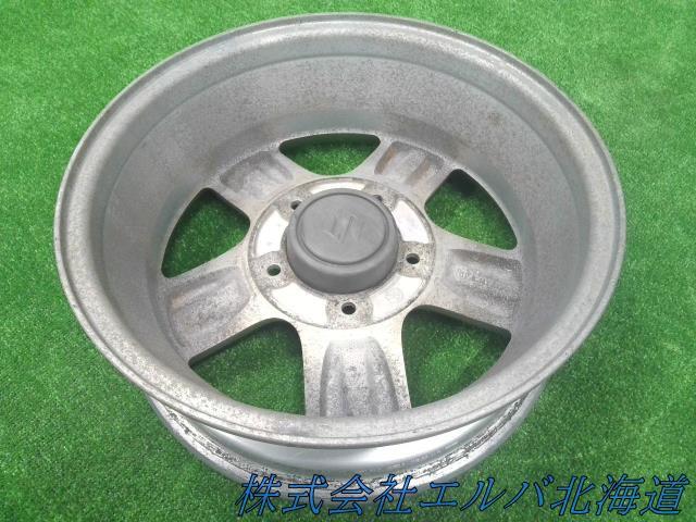 スズキ純正・ジムニー・１６ｘ５．５Ｊ＋２２・５穴　ＰＣＤ１３９．７／アルミホイール・１本のみ・キャップ付き