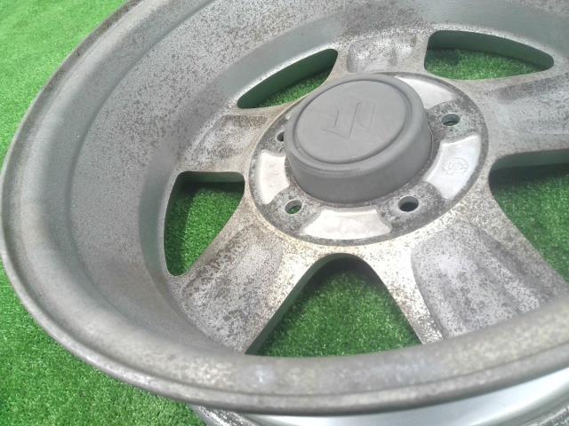 スズキ純正・ジムニー・１６ｘ５．５Ｊ＋２２・５穴　ＰＣＤ１３９．７／アルミホイール・１本のみ・キャップ付き