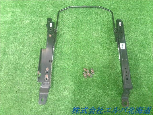 三菱・ランサー・ＣＺ４Ａ・レカロ・シートレール・ベースフレーム・ランサー・ギャラン用・運転席側