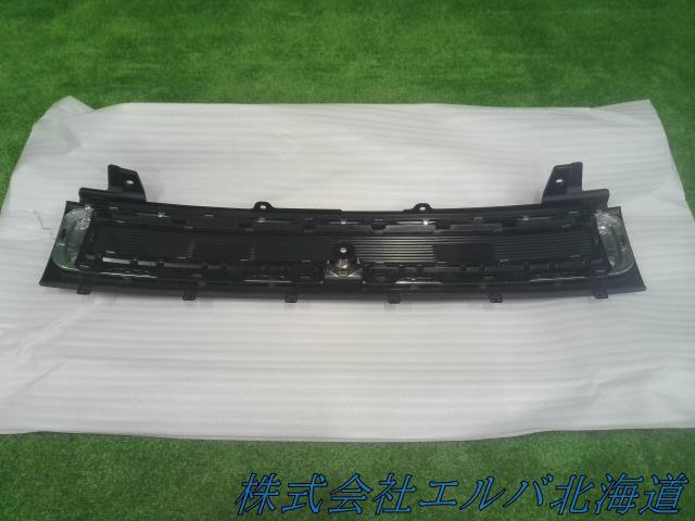 スズキ ワゴンR mh85s フロントグリル美品 スズキ（SUZUKI） フロントグリル（クロームメッキ＋ミネラル