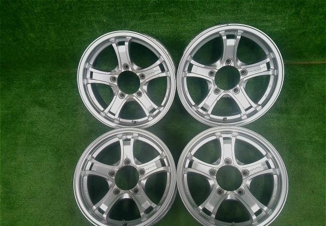 【要補修】ジムニー用・１６ｘ５．５Ｊ＋１９・５穴　ＰＣＤ１３９．７／キーラー・フォース・アルミホイール・４本セット