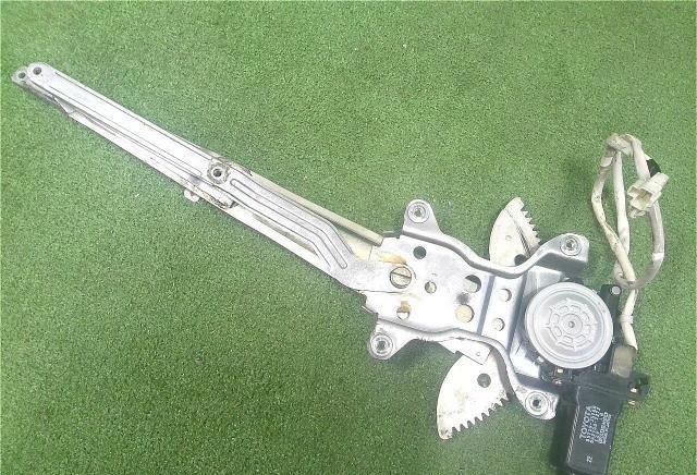 トヨタ・ハイラックスサーフ・ＫＺＮ１８５Ｗ・右前・ドアレギュレータモーター