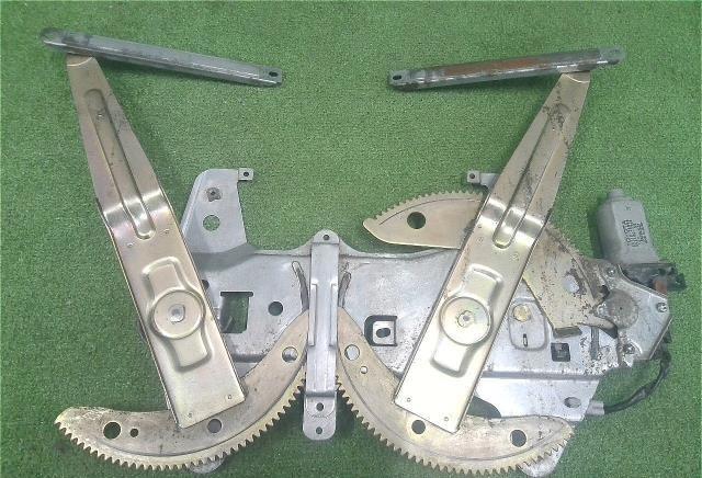 トヨタ・ハイラックスサーフ・ＫＺＮ１８５Ｗ・バックドアガラス用レギュレータモーター
