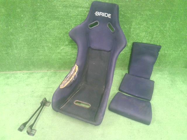 【ジャンク品・大型商品】ＢＲＩＤＥ・フルバケット・シート・型番・ＴＴＭ－Ｃ