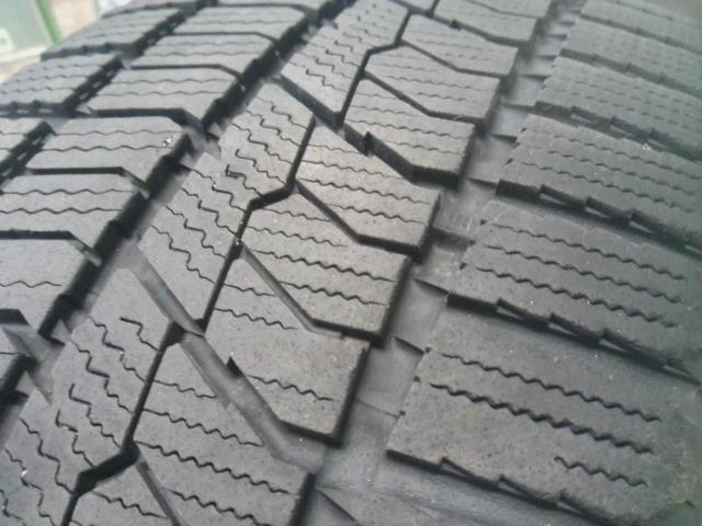 ２１５／６０Ｒ１６・トーヨー・オブザーブＧＩＺ２・スタッドレス・４本セット