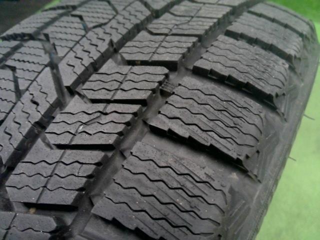 １６５／５５Ｒ１４・トーヨー・オブザーブＧＩＺ２・スタッドレス・１本のみ