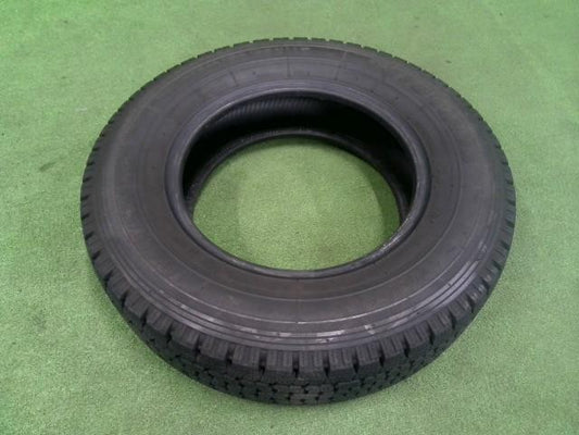 １６５／８０Ｒ１３・トーヨー・ＤＥＬＶＥＸ・スタッドレス・１本のみ
