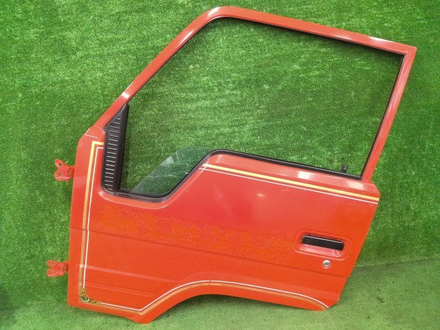 【大型商品】トヨタ／ＬＨ９５／ハイエース・トラック／純正／ドア／フロント左