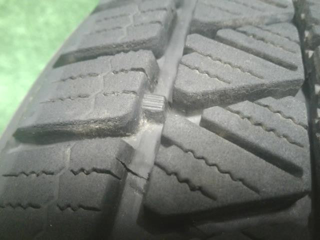 ２２５／５５Ｒ１８・ブリヂストン・ＤＭ－Ｖ３・スタッドレスタイヤ・１本のみ