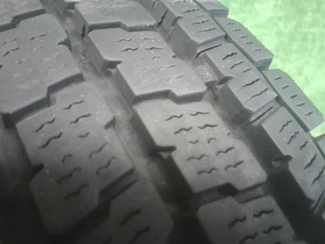 １９５／８０Ｒ１５・１０７／１０５Ｌ・ヨコハマｉＧ９１・スタッドレスタイヤ・１本のみ