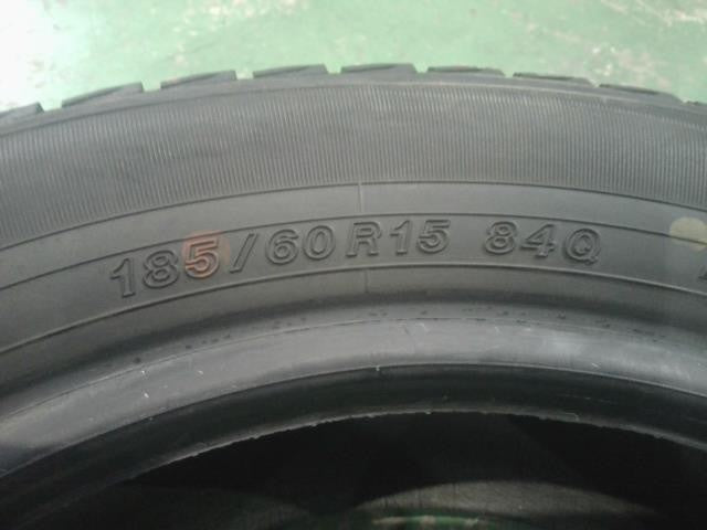 １８５／６０Ｒ１５・ヨコハマ・プラクティバアイス・ＢＰ０２・スタッドレスタイヤ・１本のみ