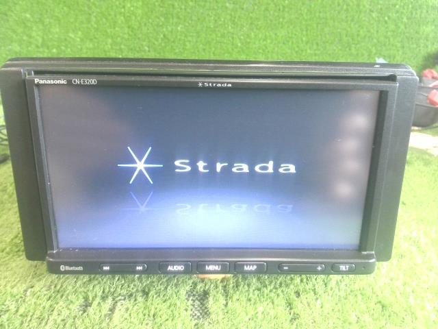 パナソニック・ナビゲーション・ＣＮ－Ｅ３２０Ｄ・Ｂｌｕｅｔｏｏｔｈ・ＣＤ・ＳＤ