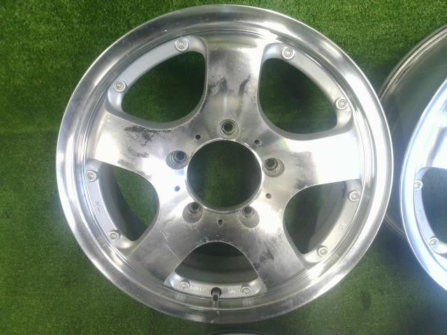 １６ｘ５．５Ｊ＋２０　５穴・ＰＣＤ１３９．７／ジムニー・社外／ポリッシュ／アルミホイール　４本セット